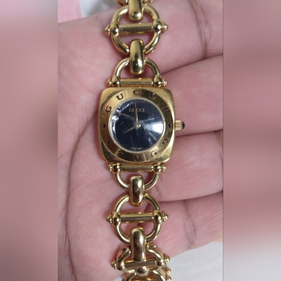 Gucci 6400L women's watch read description - Picture 9 of 9